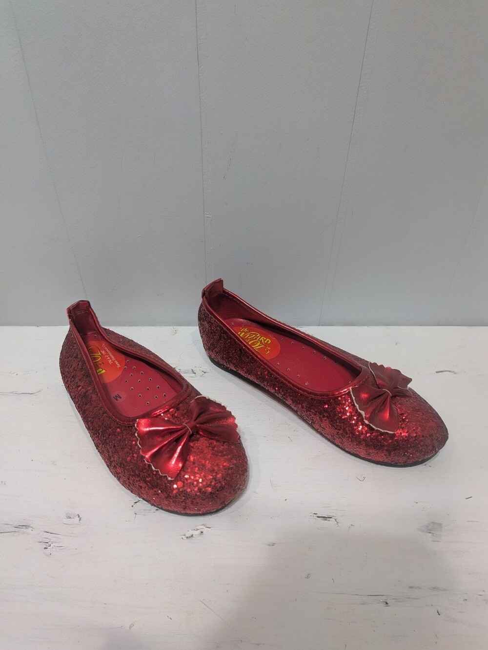 Wizard of Oz Dorothy Ruby Slippers Red Glitter Costume Flats Kids Medium 13-1